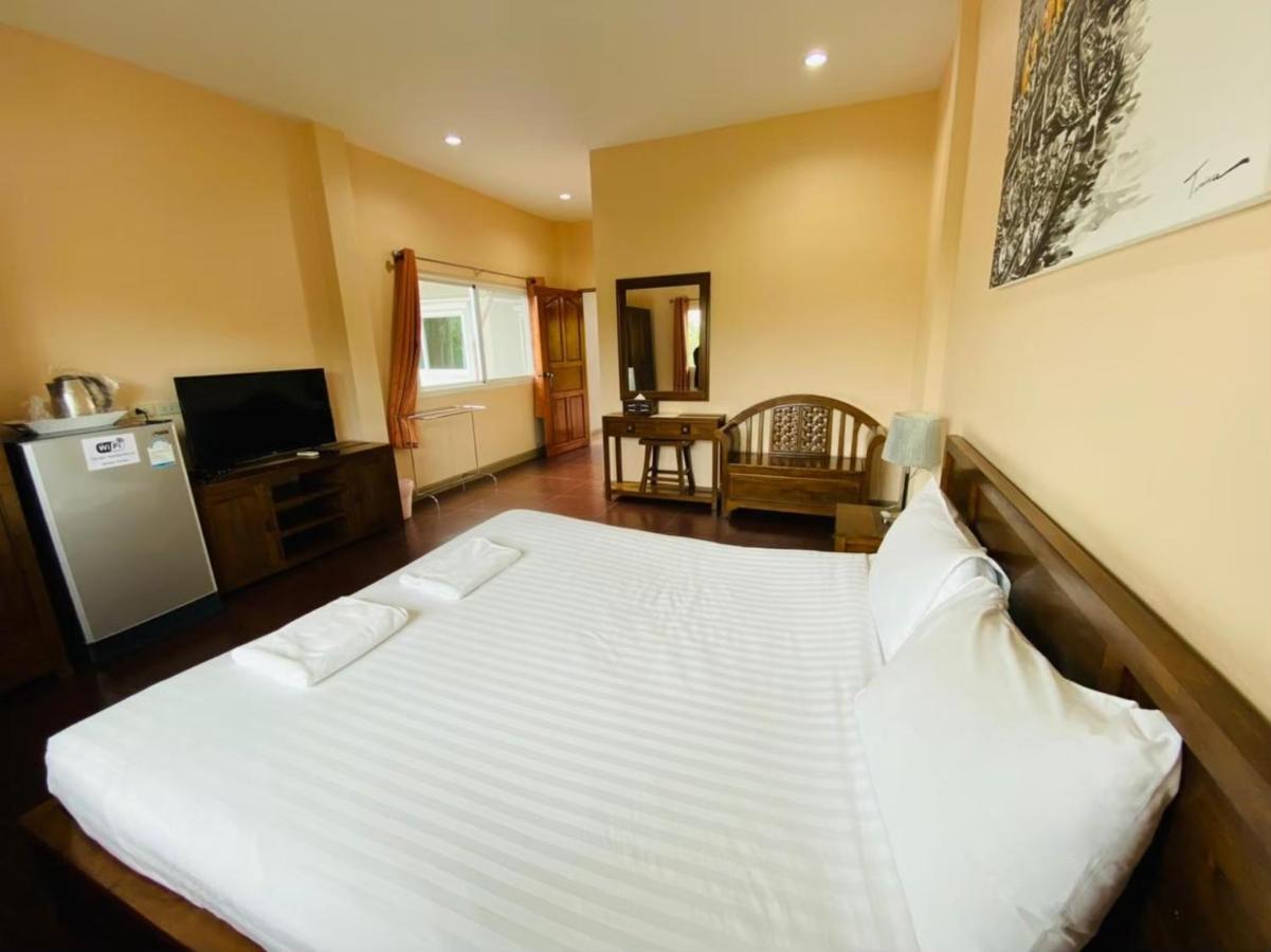 Baan Suan Khun Yaiy Hotel Banvangtakhraj Kültér fotó
