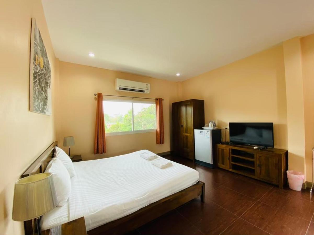 Baan Suan Khun Yaiy Hotel Banvangtakhraj Kültér fotó