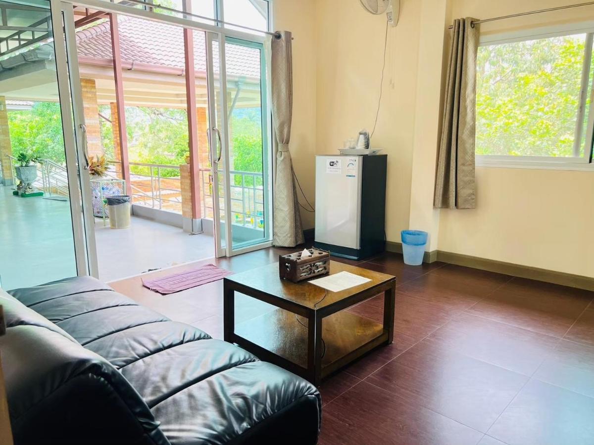 Baan Suan Khun Yaiy Hotel Banvangtakhraj Kültér fotó
